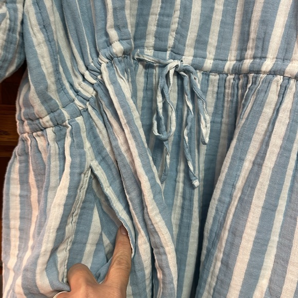 Old navy balloon sleeve striped dress - Picture 3 of 5